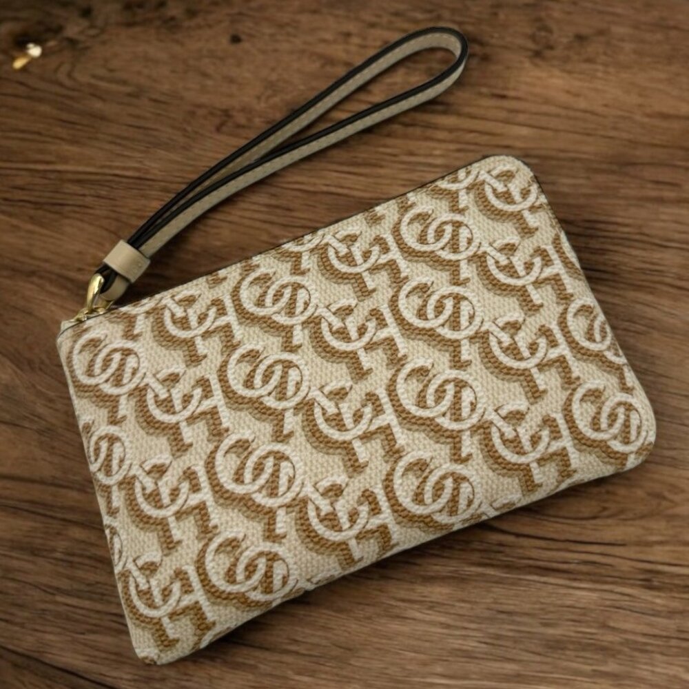 NWOT Coach Corner Zip Wristlet with Monogram Print - Gold/Chalk